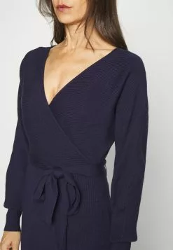 Anna Field Wrap V Ausschnitt Mini Strickkleid Mit Gürtel - Robe Fourreau - Dark Blue -Anna Field Soldes e5e6ad3fe28548f99a72b8609f628825